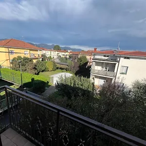 Orio Easy Relax 24h Airport 3 - A Few Steps Apartment