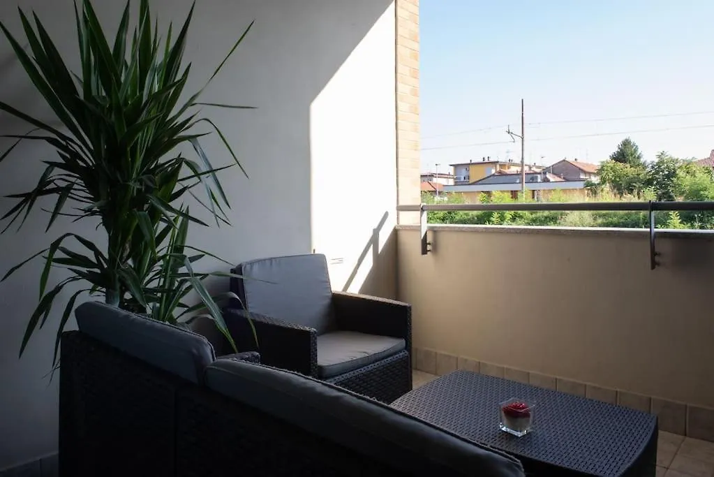 Bella Ciao Airport Apartment Seriate 0*,  Italia